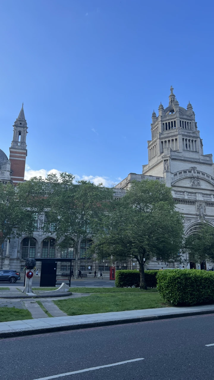 Victoria and Albert Museum