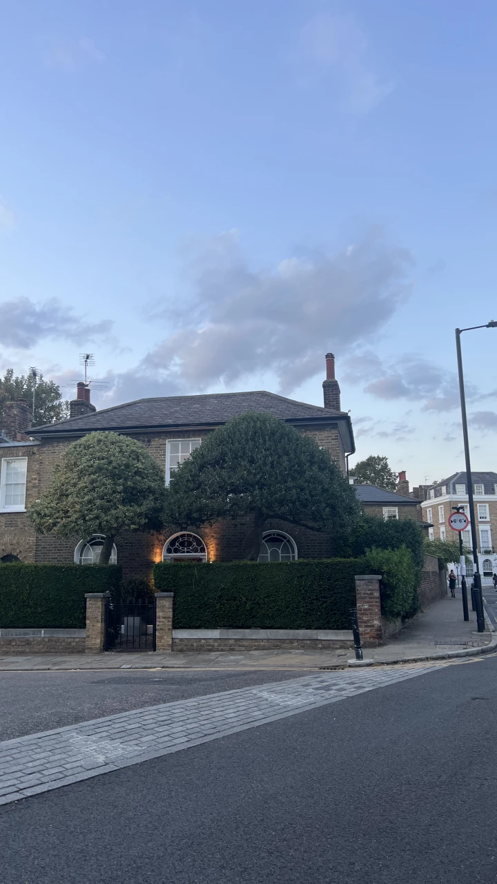 Barnsbury attractive houses